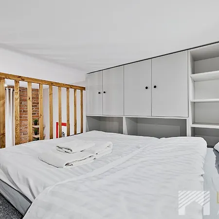 Lägenhet U Fabrykanta By Lookap *